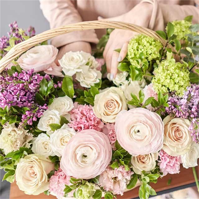Contamos con servicio de flores a domicilio