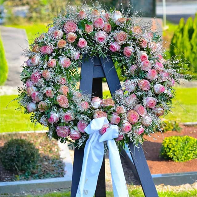 Especialistas en arreglos de arte funerario